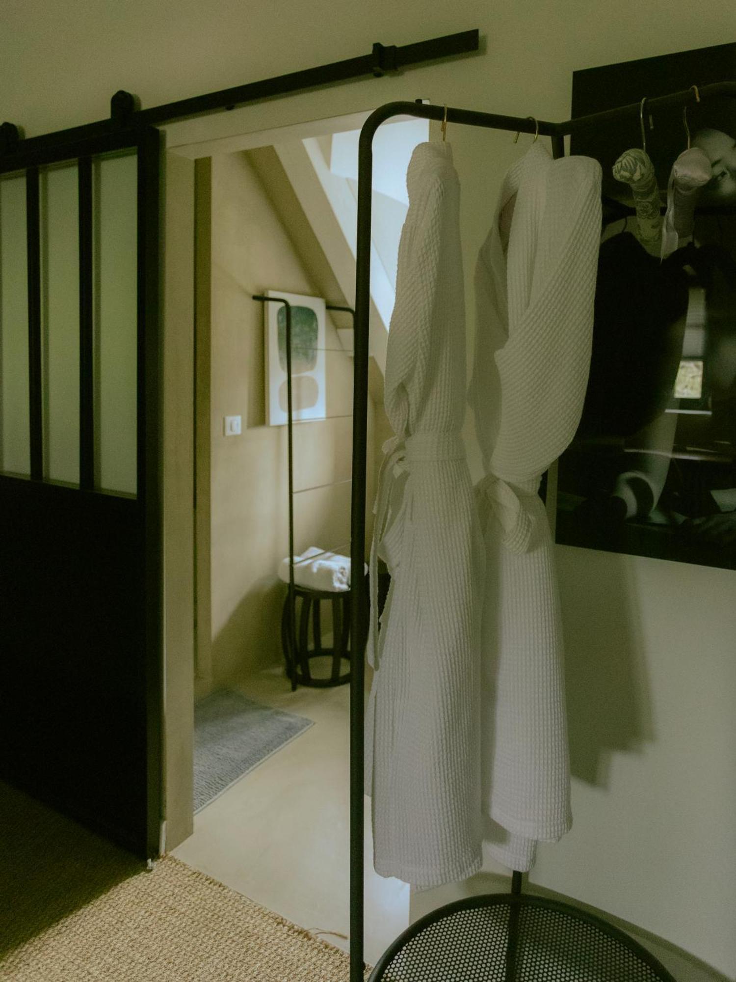 La Guirtelle Bed & Breakfast Lainsecq Bagian luar foto